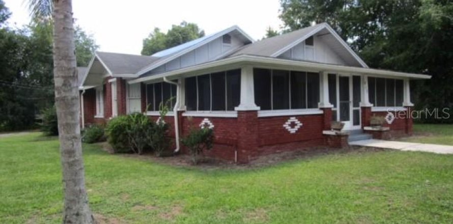 Villa ou maison à Mount Dora, Floride 2 chambres, 139.82 m2 № 2416331