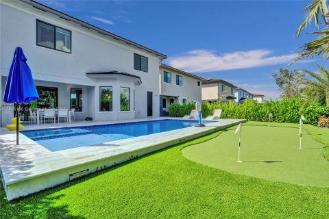 House in Parkland, Florida 5 bedrooms, 314.38 sq.m. № 1874813 - photo 4