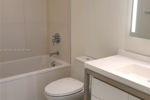 Condominio en alquiler en Sunrise, Florida, 1 dormitorio, 60.29 m2 № 2046550 - foto 10