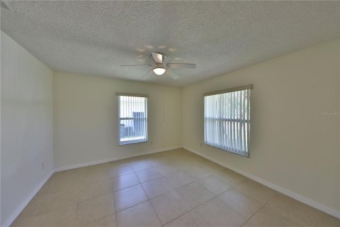 Villa ou maison à vendre à Winter Springs, Floride: 4 chambres, 206.52 m2 № 1852995 - photo 13