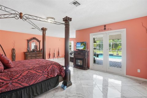 Villa ou maison à vendre à Punta Gorda, Floride: 4 chambres, 426.98 m2 № 2215769 - photo 26