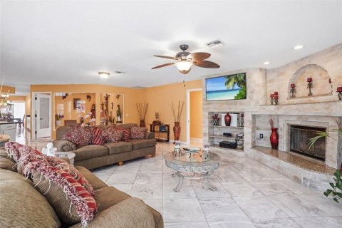 Villa ou maison à vendre à Punta Gorda, Floride: 4 chambres, 426.98 m2 № 2215769 - photo 22