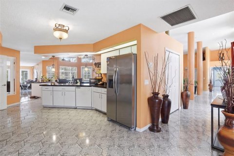 Villa ou maison à vendre à Punta Gorda, Floride: 4 chambres, 426.98 m2 № 2215769 - photo 15