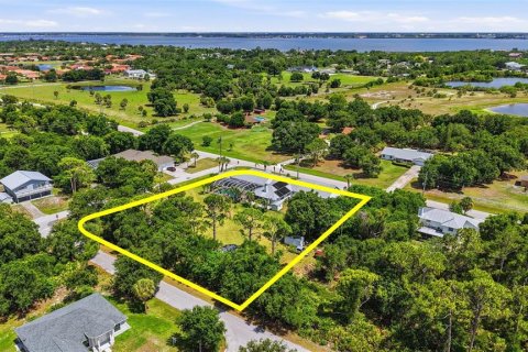 Villa ou maison à vendre à Punta Gorda, Floride: 4 chambres, 426.98 m2 № 2215769 - photo 4