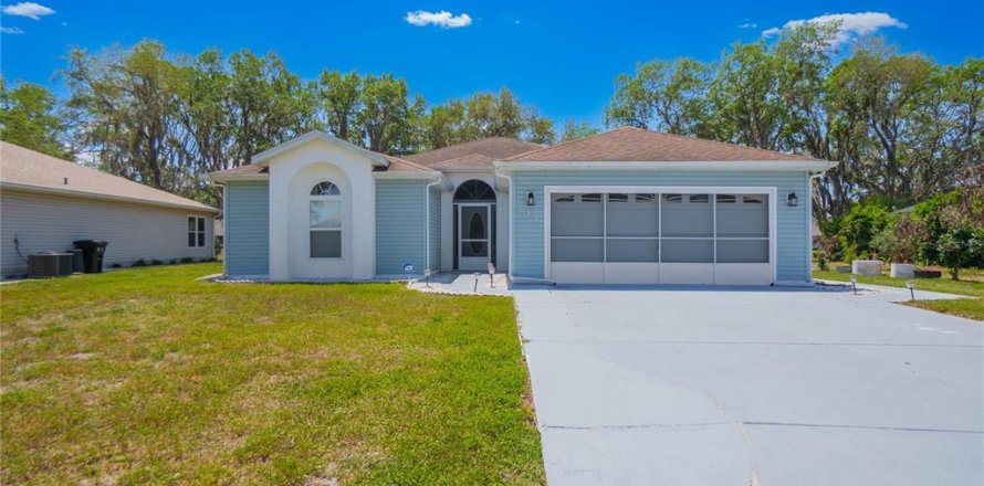 Villa ou maison à Inverness, Floride 2 chambres, 168.71 m2 № 2401131