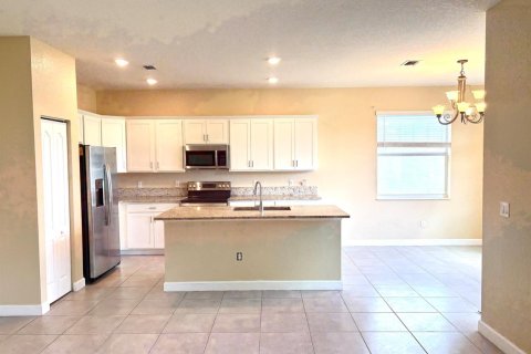 Villa ou maison à louer à Port St. Lucie, Floride: 3 chambres, 205.41 m2 № 2086252 - photo 3