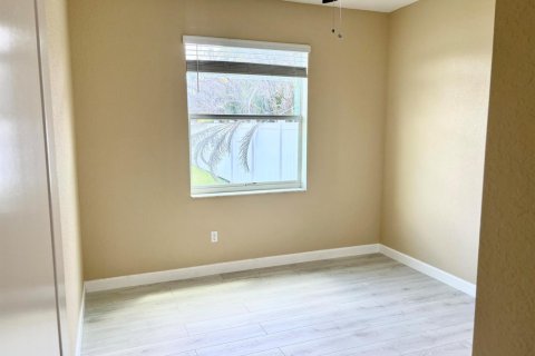 Villa ou maison à louer à Port St. Lucie, Floride: 3 chambres, 205.41 m2 № 2086252 - photo 6