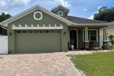 Casa en venta en Tampa, Florida, 4 dormitorios, 205.96 m2 № 1855884 - foto 1