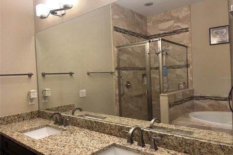 Casa en venta en Tampa, Florida, 4 dormitorios, 205.96 m2 № 1855884 - foto 14