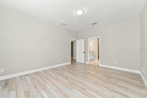 Casa en venta en Apopka, Florida, 3 dormitorios, 172.89 m2 № 2383549 - foto 13