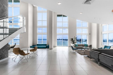 Condominio en venta en Miami, Florida, 1 dormitorio, 70.88 m2 № 1988997 - foto 26