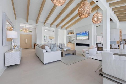 Купить виллу или дом в Сарасота, Флорида 13 комнат, 491.17м2, № 2354804 - фото 19