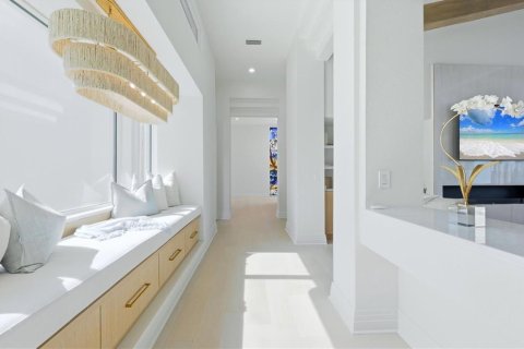 Купить виллу или дом в Сарасота, Флорида 13 комнат, 491.17м2, № 2354804 - фото 20