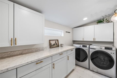 Villa ou maison à louer à Tampa, Floride: 3 chambres, 120.49 m2 № 2386449 - photo 19