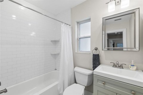 Villa ou maison à louer à Tampa, Floride: 3 chambres, 120.49 m2 № 2386449 - photo 21
