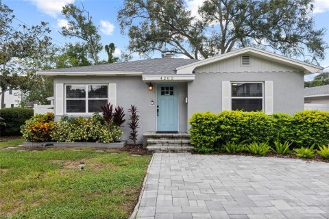 Villa ou maison à Tampa, Floride 3 chambres, 120.49 m2 № 2386449