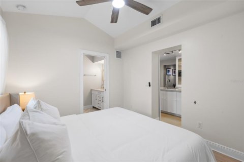 Villa ou maison à louer à Tampa, Floride: 3 chambres, 120.49 m2 № 2386449 - photo 24