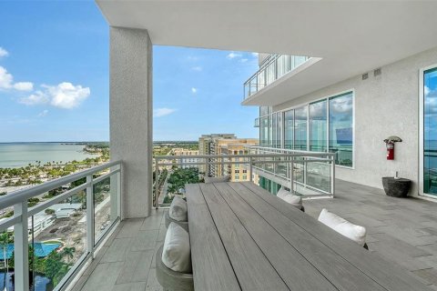 Condo in Sarasota, Florida, 3 bedrooms  № 2209365 - photo 28