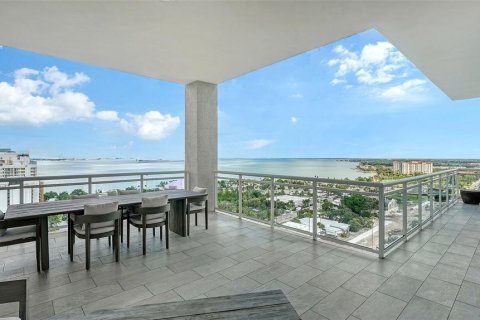 Condo in Sarasota, Florida, 3 bedrooms  № 2209365 - photo 30