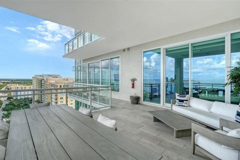 Condo in Sarasota, Florida, 3 bedrooms  № 2209365 - photo 29
