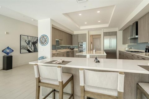Condo in Sarasota, Florida, 3 bedrooms  № 2209365 - photo 20