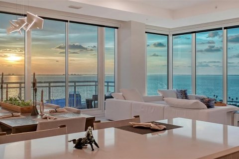 Condo in Sarasota, Florida, 3 bedrooms  № 2209365 - photo 25