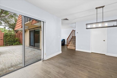 Touwnhouse à louer à Delray Beach, Floride: 2 chambres, 119.66 m2 № 2439396 - photo 5