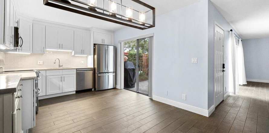 Touwnhouse à Delray Beach, Floride 2 chambres, 119.66 m2 № 2439396