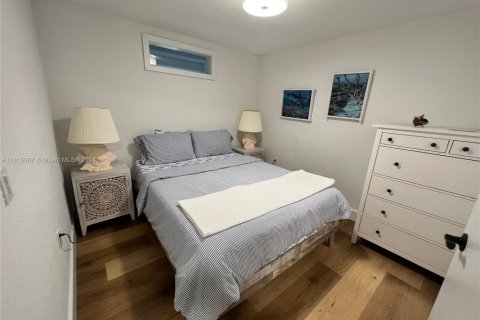 Casa en venta en Islamorada, Village of Islands, Florida, 3 dormitorios, 125.88 m2 № 2034771 - foto 28