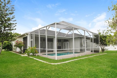 House in New Port Richey, Florida 3 bedrooms, 189.71 sq.m. № 2329903 - photo 20
