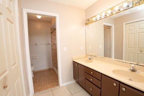 Casa en venta en Port St. Lucie, Florida, 3 dormitorios, 161.46 m2 № 2078278 - foto 16