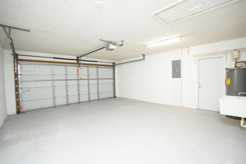 Casa en venta en Port St. Lucie, Florida, 3 dormitorios, 161.46 m2 № 2078278 - foto 27