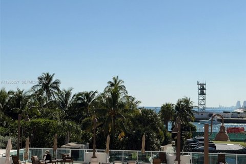 Купить кондоминиум в Форт-Лодердейл, Флорида 2 спальни, 111.95м2, № 1997630 - фото 27