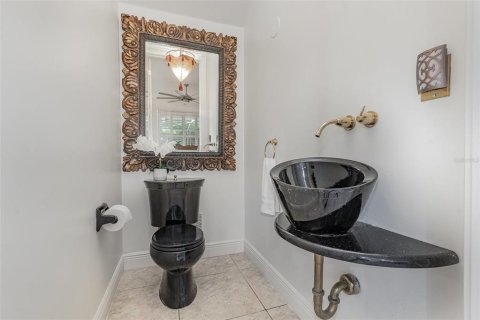 House in Winter Park, Florida 4 bedrooms, 323.11 sq.m. № 1796179 - photo 14