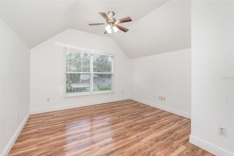 House in Winter Park, Florida 4 bedrooms, 323.11 sq.m. № 1796179 - photo 28