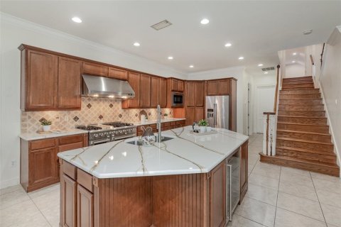 House in Winter Park, Florida 4 bedrooms, 323.11 sq.m. № 1796179 - photo 8