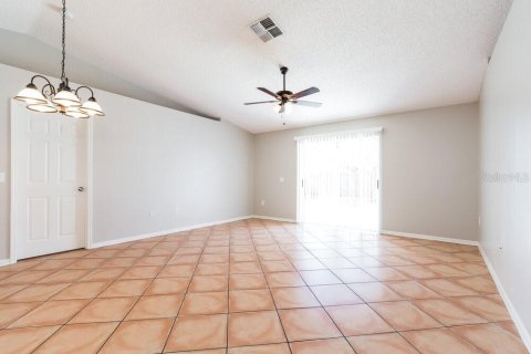 Casa en alquiler en Orlando, Florida, 3 dormitorios, 117.43 m2 № 1917980 - foto 5