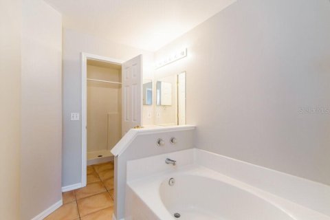 Casa en alquiler en Orlando, Florida, 3 dormitorios, 117.43 m2 № 1917980 - foto 10