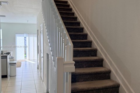 Adosado en alquiler en Homestead, Florida, 3 dormitorios, 129.41 m2 № 2006327 - foto 9