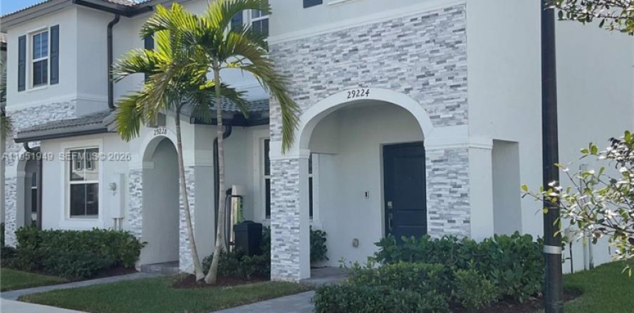 Adosado en Homestead, Florida 3 dormitorios, 129.41 m2 № 2006327