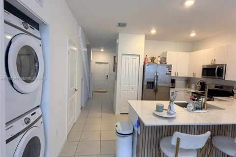 Adosado en alquiler en Homestead, Florida, 3 dormitorios, 129.41 m2 № 2006327 - foto 13