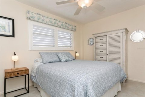 Condo in Venice, Florida, 2 bedrooms  № 1557482 - photo 13
