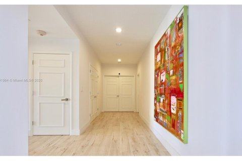 Condo in Aventura, Florida, 4 bedrooms  № 1943952 - photo 25
