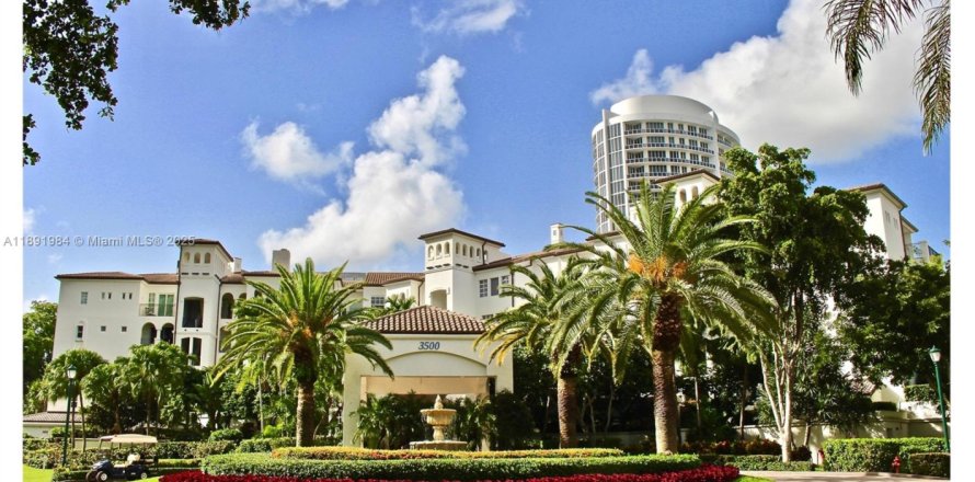 Condo in Aventura, Florida, 4 bedrooms № 1943952