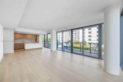 Condo in Bay Harbor Islands, Florida, 1 bedroom № 2077721 - photo 9