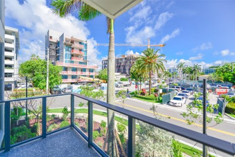 Condo in Bay Harbor Islands, Florida, 1 bedroom № 2077721 - photo 19