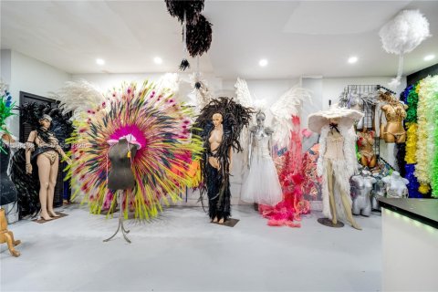 Immobilier commercial à Miami, Floride № 2039305