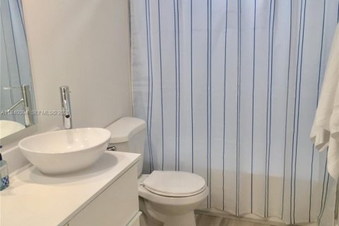 Снять в аренду кондоминиум в Майами-Бич, Флорида 1 спальня, 96.8м2, № 1999717 - фото 4