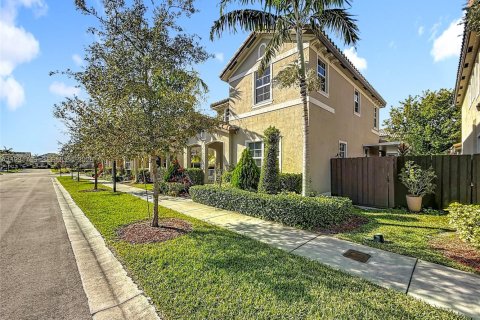 Villa ou maison à vendre à Homestead, Floride: 4 chambres, 210.33 m2 № 1992342 - photo 5