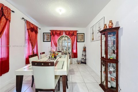 Villa ou maison à vendre à Homestead, Floride: 4 chambres, 210.33 m2 № 1992342 - photo 10